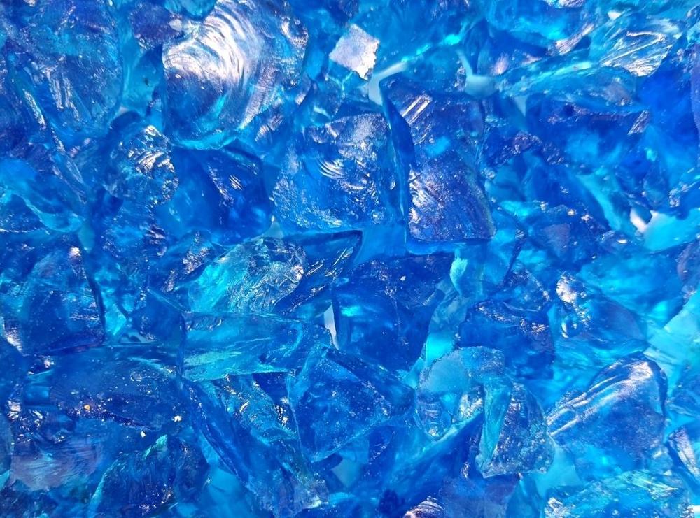 Blue Glass Chippings 10 20mm Decorative Aggregates 40 Poly Bags 3882